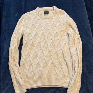 Abercrombie & Fitch Men's Beige Cable Knit Sweater